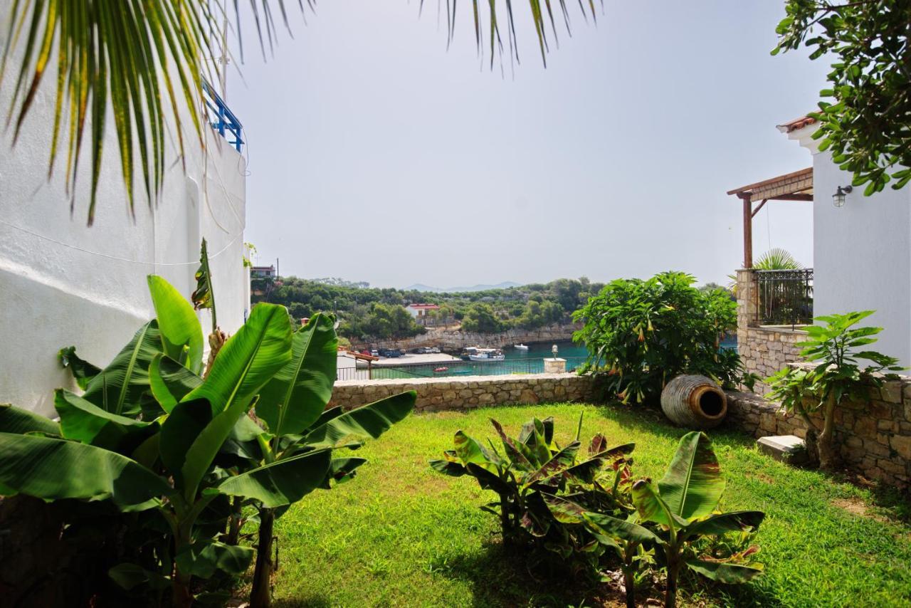 Petrino Villa Patitírion Exterior foto